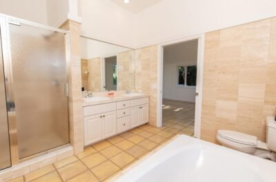 Ensuite bathroom