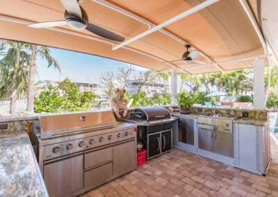 Outdoor Kitchen