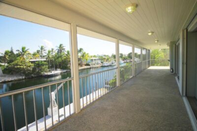 Large Screened in Porch, Perfect for relaxing!