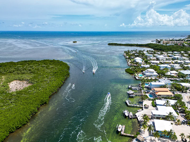 Top 8 reasons why Tavernier, FL is a terrific choice for a waterfront home